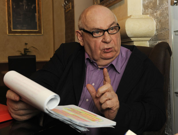 Преминуо Борислав Микелић