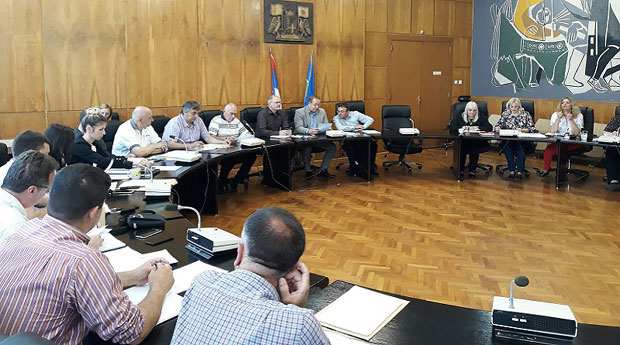 Мандат истекао, плата правобраниоца остала