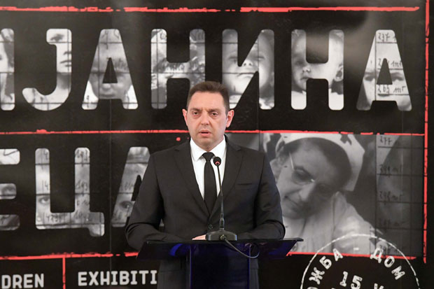 Вулин: Пут ка помирењу је пут Дијане Будисављевић, а не Блајбурга и Степинца