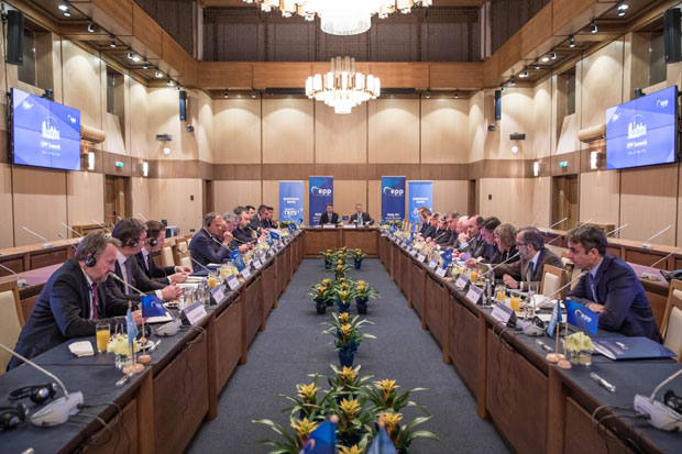 Вучић: Увек за дијалог, са Тачијем разменио неколико куртоазних реченица 