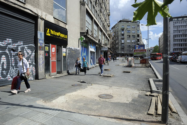 Чекају се плоче за плато, наставак радова у јуну