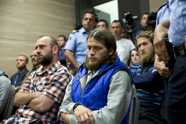 АЛБАНЦИ ОСУЂЕНИ ЗБОГ ПЛАНИРАЊА НАПАДА НА ИЗРАЕЛСКЕ ФУДБАЛЕРЕ: Осам особа завршило на вишегодишњој робији