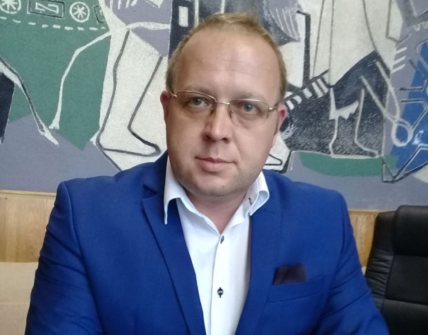 Бор: Чиновницима су криви комуналци
