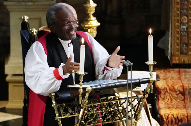 ЉУБАВ ЈЕ МОЋ: Бискуп неочекивано звезда венчања у Виндзору