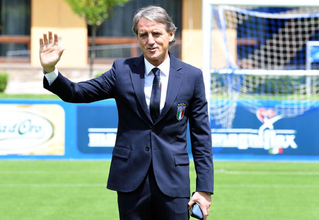 Манћини објавио шири списак: Повратак Балотелија, нема Де Росија