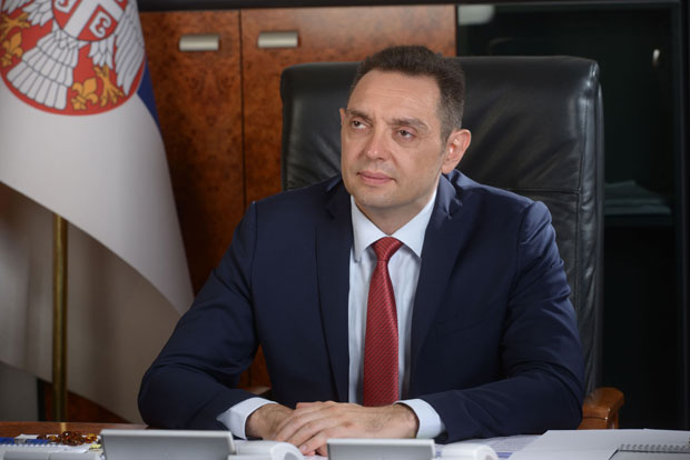 Вулин: Војска Србије је чувар породичних вредности
