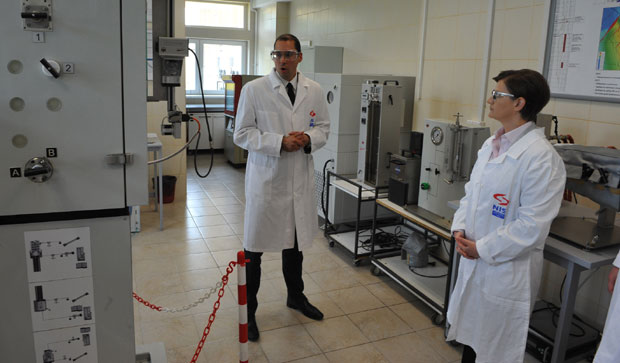 ПРЕМИЈЕРКА У НИС: Будућност је у науци и образовању