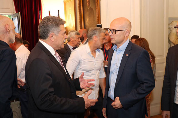 САРАДЊА НОВОГ САДА И КРФА: Ђаци учвршћују братске везе