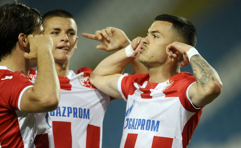 Наполи циља Радоњића!