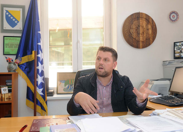 Дураковић прикупио потписе за председничку кандидатуру у РС