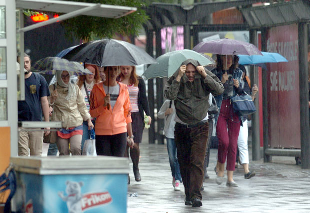 До четвртка пљускови, грмљавине и град!