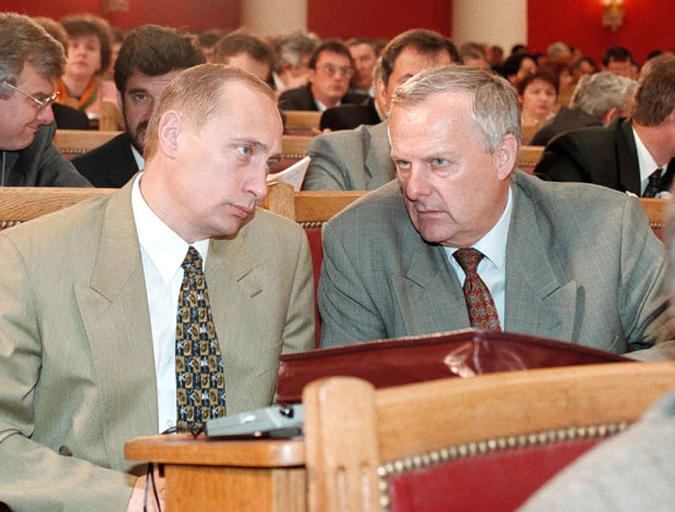 „СЛУЧАЈ СОБЧАК”: Преко Кана до фотеље Кремља