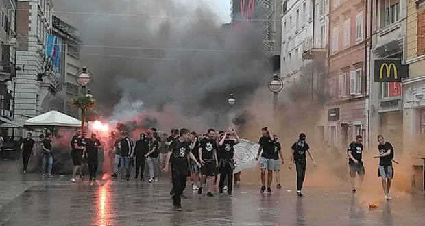 Ријечки матуранти славили усташе