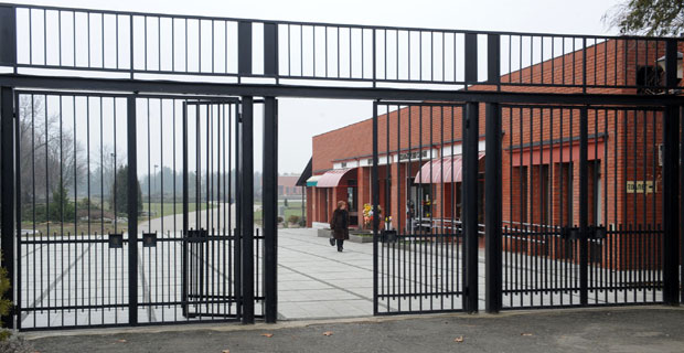 Новосадска алеја заслужних грађана