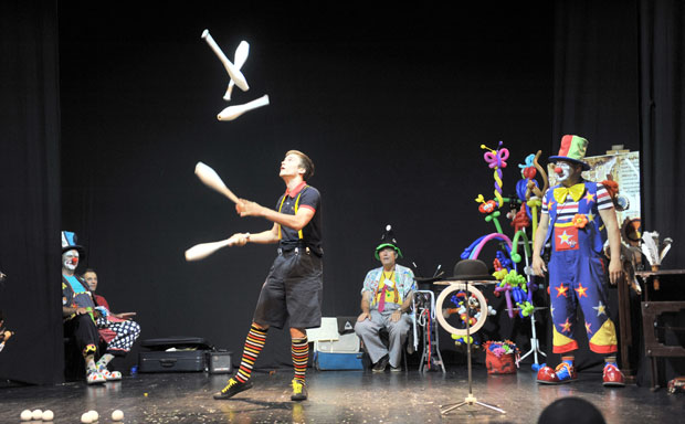 Комисија тестира престоничке забављаче (ФОТО)