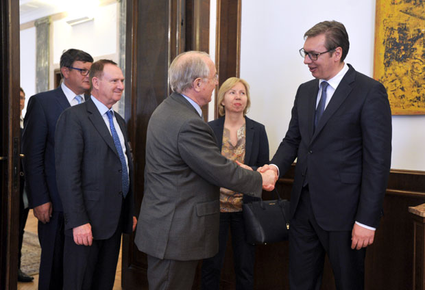 Вучић са делегацијом Одбора француског Сената