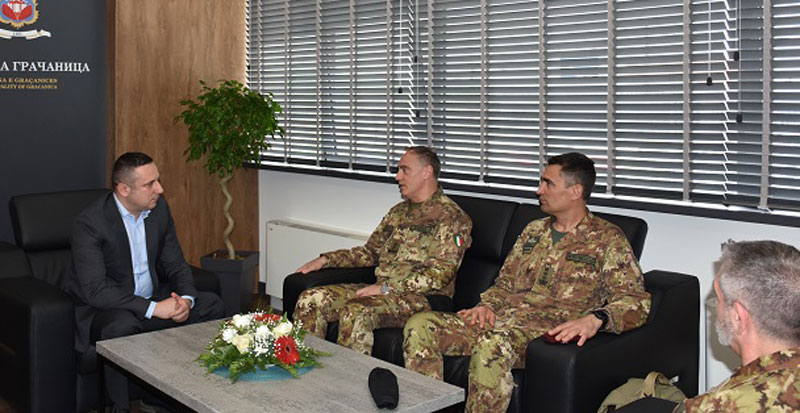 Командант КФОР-а: Грачаница пример функционалне општине