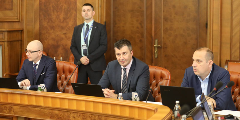 ЂОРЂЕВИЋ О РАДУ ВЛАДЕ: Нисмо на леру