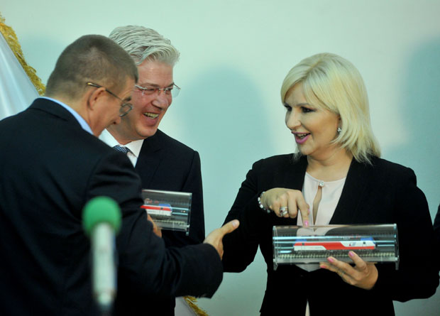 Да терет пругом иде без предаха