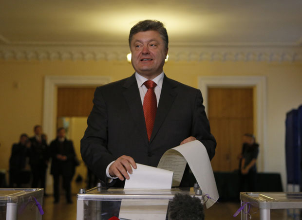 Порошенко сликање са Трампом платио 400.000 долара