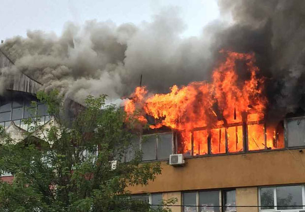 Узрок пожара у РТВ Пљевља за 15 дана, Влада помаже са 50.000 евра