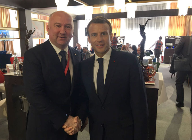 Макрон: Долазим у Србију