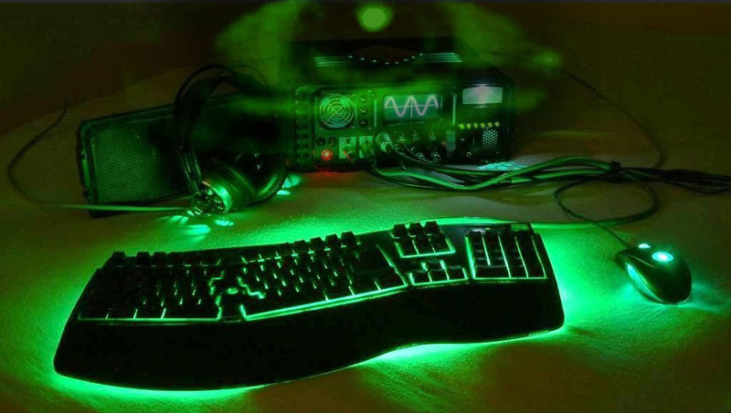 ФБИ У ПАНИЦИ: Руси  нам хаковали више од 100.000 рутера, краду нам податке