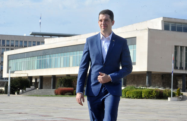 У ИСТОРИЈИ СУ МНОГИ АЛБАНЦИ ПОШТОВАЛИ НЕМАЊИЋКУ ЗАДУЖБИНУ Ђурић: Спречити угрожавање Високих Дечана