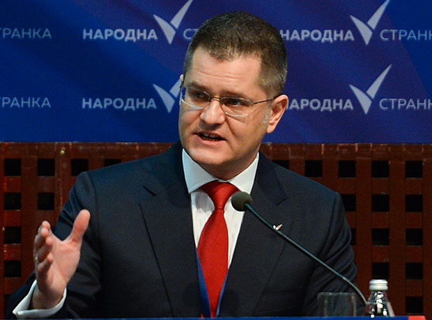 Јеремић најавио тужбу против Вучића, СНС: Боље да се окане лагања