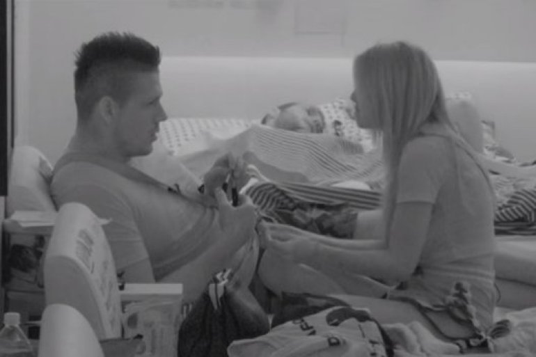 КОЦКАРЕВА ОДУШЕВЉЕНА: Слоба питао Кију да ли жели бебу (ВИДЕО)