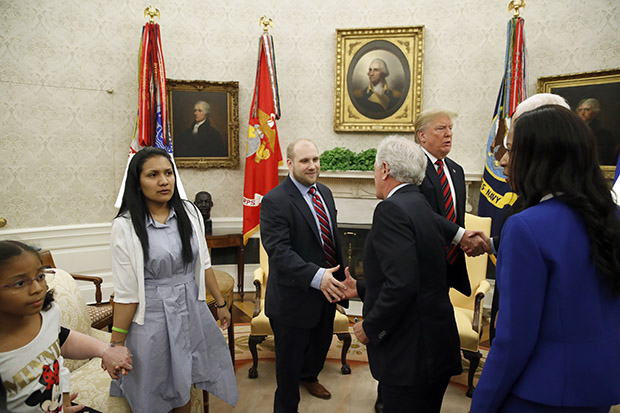 Трамп угостио мормона ослобођеног из Венецуеле