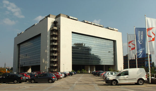 ИМОВИНА СТЕЧАЈНИХ ДУЖНИКА: Нема продаје док се не зна чије је