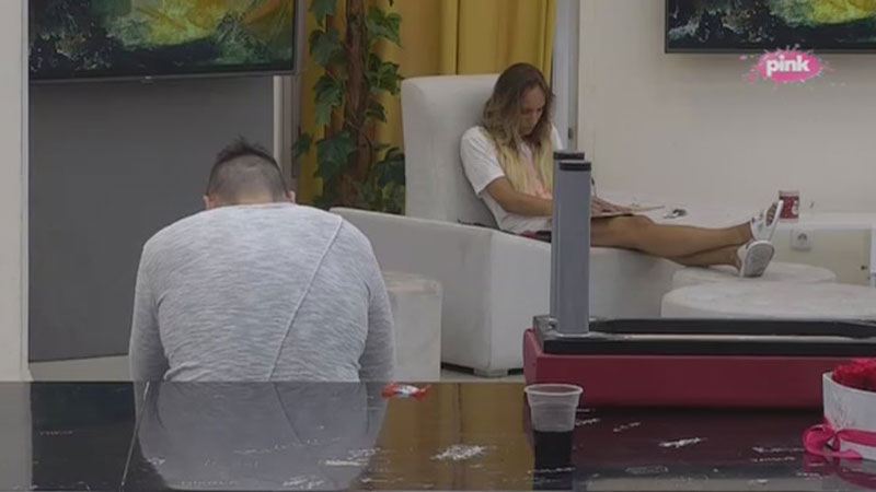 Ђоганијева није желела ни да га погледа! (ВИДЕО)