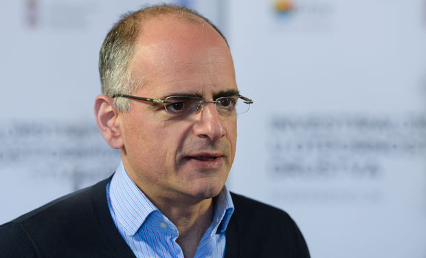 Јавна улагања - радови на школама, болницама, мостовима