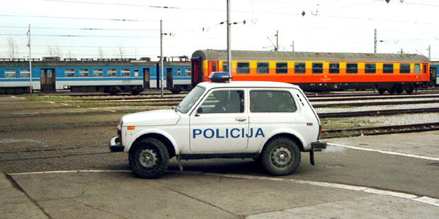 НЕСРЕЋА У ЗЕМУНУ: Мушкарца ударио воз