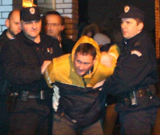 Одлагање због дрхтања руку