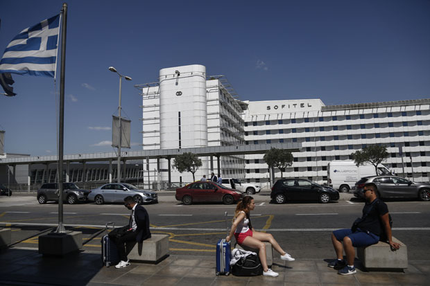 ПОСЛЕДИЦЕ ШТРАЈКА У ГРЧКОЈ: На граници споро, до острва никако (ФОТО)