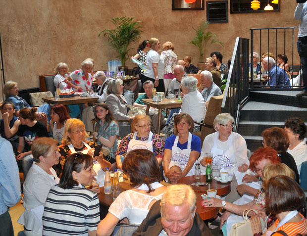 Србија све старија, свака пета особа има више од 65 година