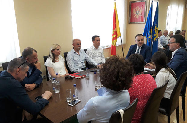 Херцег Нови: Спремни за лето и госте