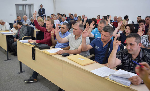 Милиони за одборничке дневнице