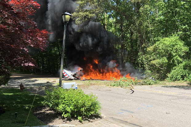 Пао авион из Другог светског рата, пилот погинуо (ФОТО)


