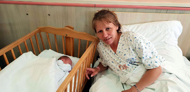 Беба рођена у санитету