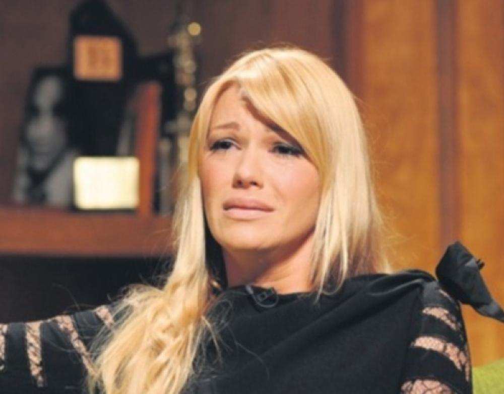 СВЕ ЗА СТАРАТЕЉСТВО НАД КАТЈОМ: Лазукић планира да Наташу Беквалац прогласи неурачунљивом и немарном мајком?