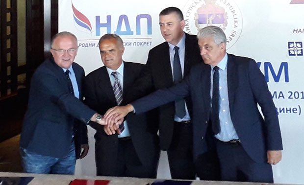 Чавић јача опозицију