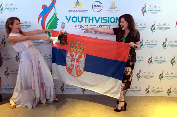 КАД ВРАЊАНКА ЗАПЕВА: Успех Сање Петров на музичком фестивалу у Азербејџану 