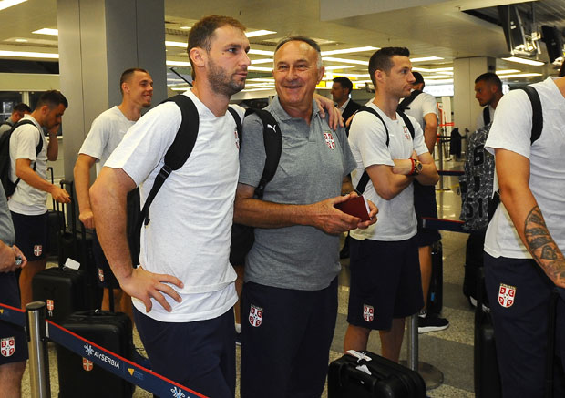 МИЈАТА ПРЕЦРТАО СИСТЕМ: Крстајић објаснио како се определио за прекобројне