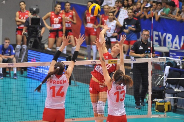 Лига нација се сели у Холандију: Одбојкашице отпутовале у Ротердам