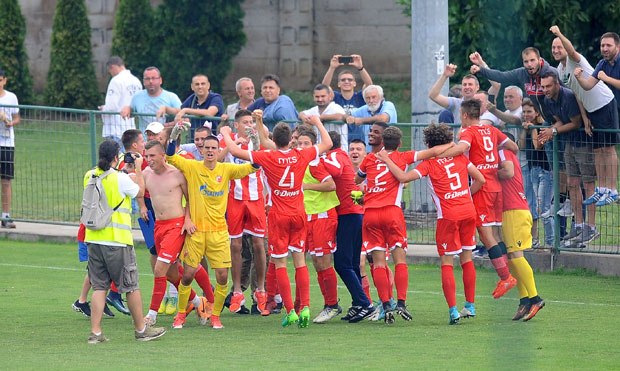 ВЕЛИКО ЗВЕЗДИНО СЛАВЉЕ: Омладинци и кадети црвено-белих шампиони после два двобоја са Партизаном