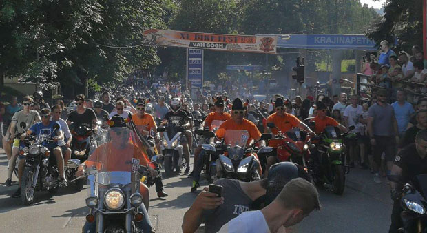 Бајкери Прашили улицама Прњавора