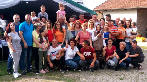 Срце најлепше игра на дедовини